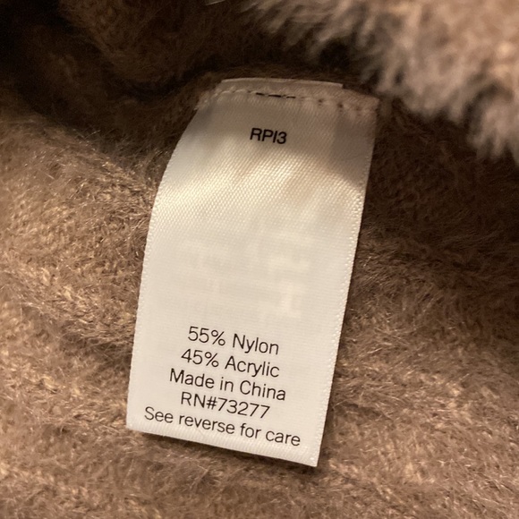 SO Women’s Sweater size XL brand new with tag so soft length 25” bust 44” - Picture 6 of 12